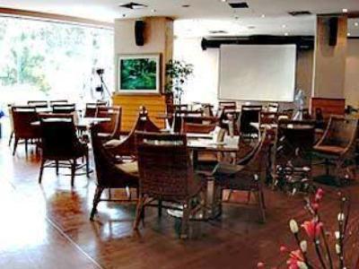 Floraville Serviced Apartments Bangkok Extérieur photo